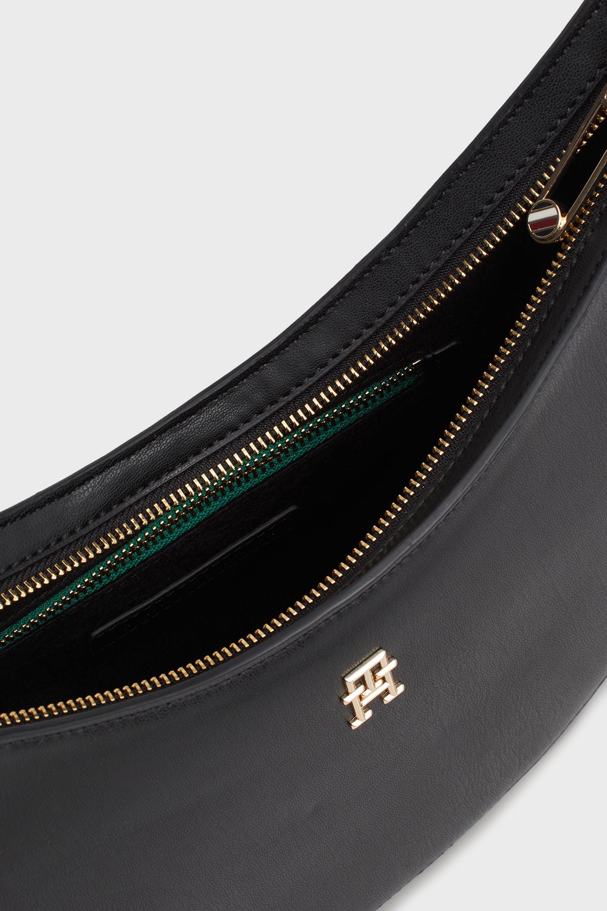 TOMMY HILFIGER Borsa tracolla a mezzaluna in ecopelle liscia con manico e tracolla amovibile